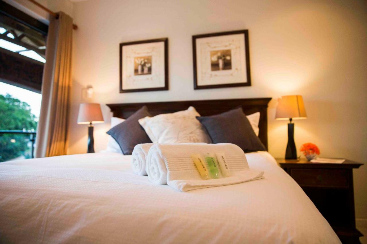 Palmwood Guesthouse 아만짐토티 외부 사진